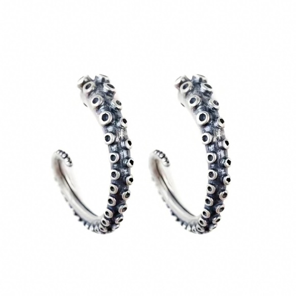 ✨3/$25✨ Octopus Tentacle Stud Earrings - Picture 2 of 5